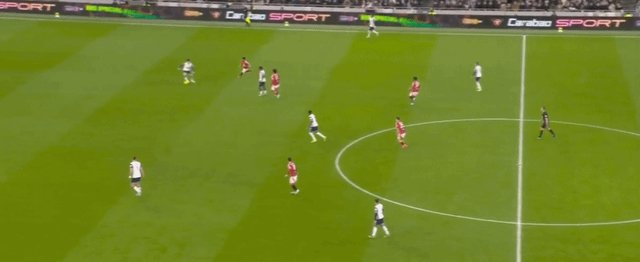 【早报】失误大战！曼联制造悬念最终落败！