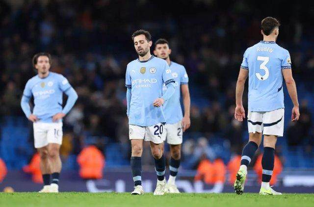 【早报】失误大战！曼联制造悬念最终落败！