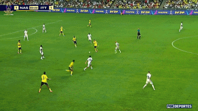 沙超杯战报：C罗助攻菲利克斯破门，十人利雅得2-1吉达联合