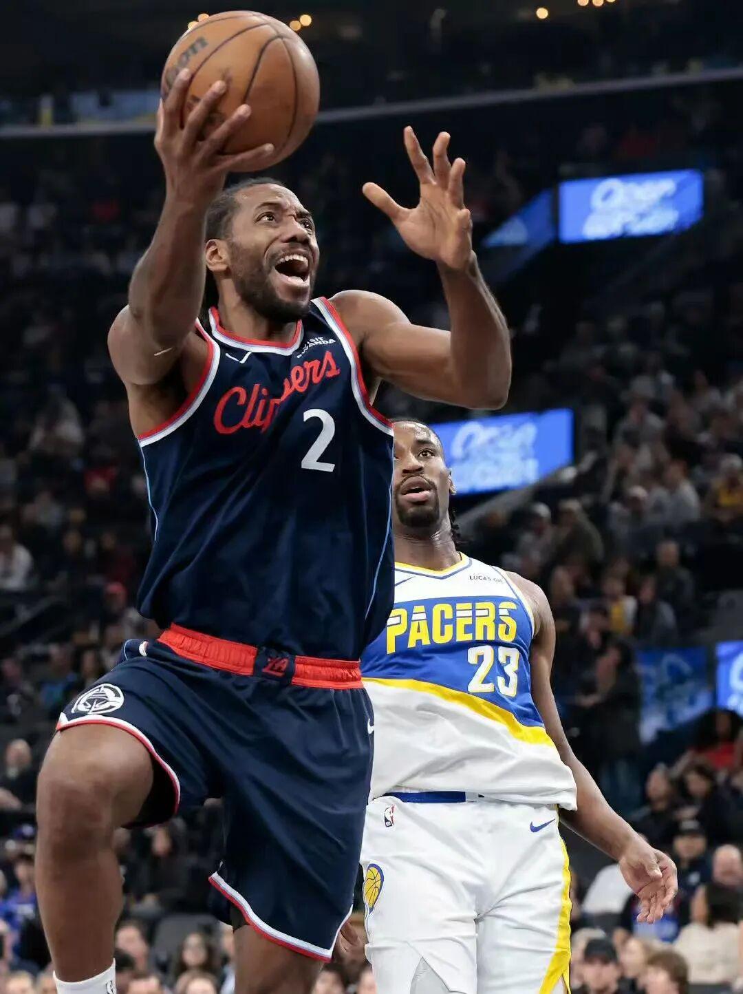 Kaiyun Sports-开云体育-疼到锤地!小卡新大腿伤了!3节29+8,快船直冲第8!