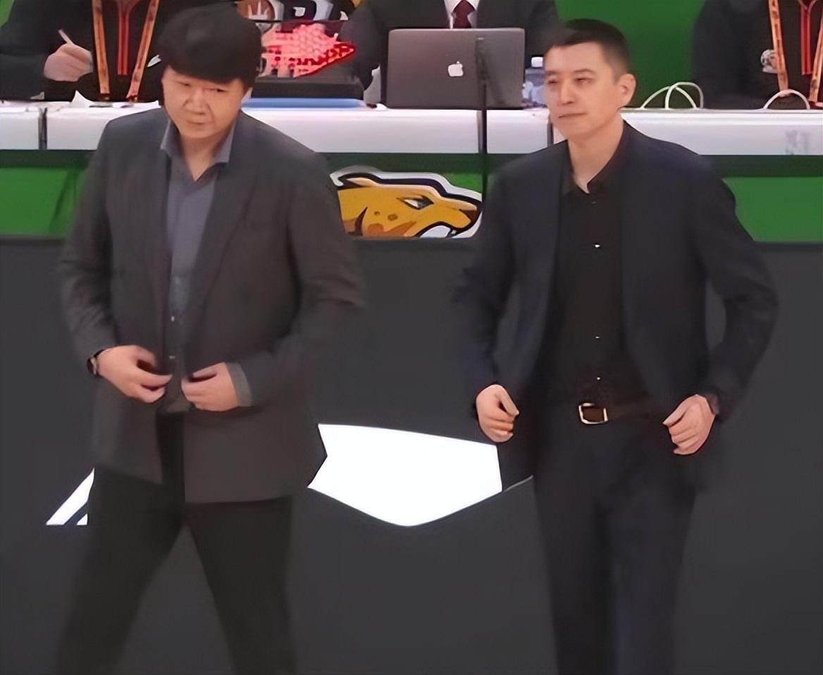 开云-爱游戏-CBA最新积分榜：上海大胜30分，辽宁79-84山东3连败，广州第11