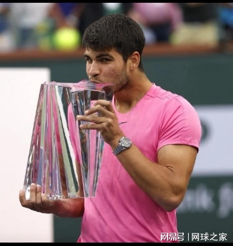 两位迷弟连续相逢大师赛,向西班牙战神纳达尔致敬