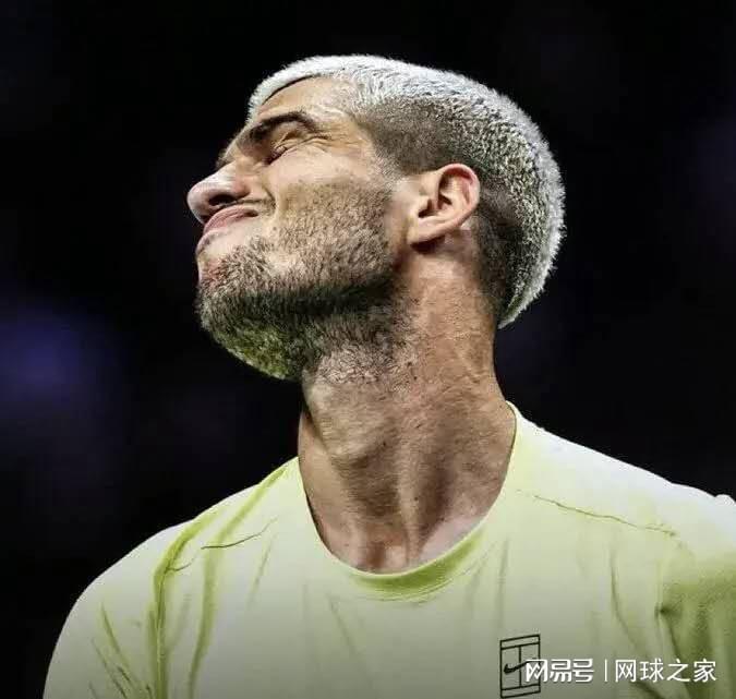 两位迷弟连续相逢大师赛,向西班牙战神纳达尔致敬