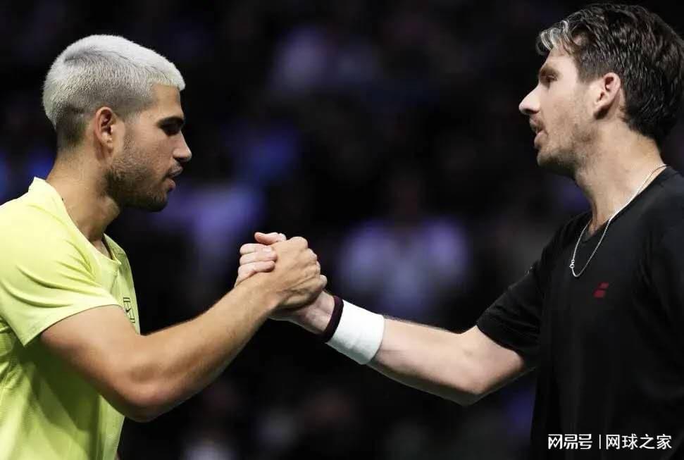 两位迷弟连续相逢大师赛,向西班牙战神纳达尔致敬