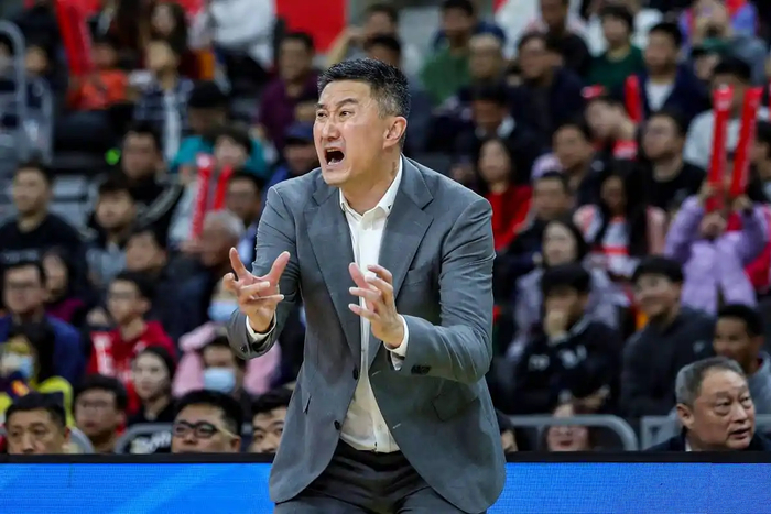 开云登录入口-麦考尔被裁？广东新援或敲定，213公分，曾效力于热火，已抵达中国|麦考伊|布兰登·麦科伊|广东男篮|杜锋|广东宏远_新浪体育_新浪新闻