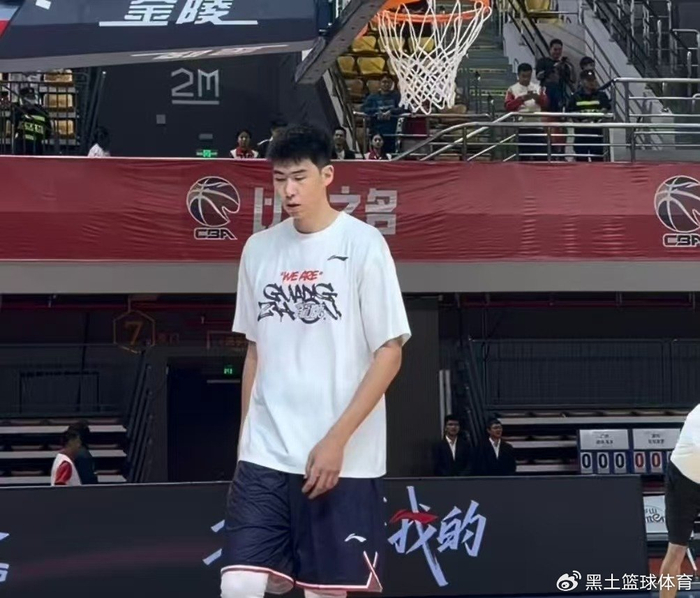 开云-爱游戏-13分大胜，深圳锁定第3！广州输了也赢了，力压北控压哨进季后赛|贺希宁|深圳队|联赛|深圳足球俱乐部|球队_新浪体育_新浪新闻