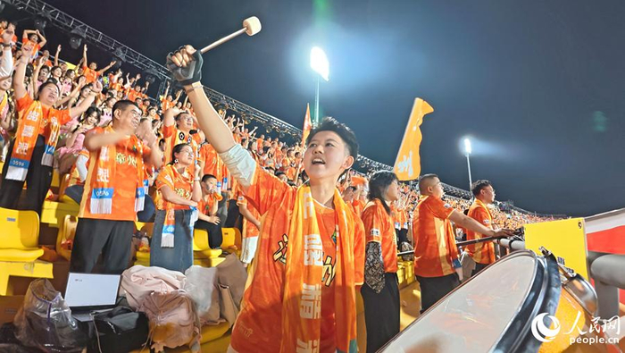 Kaiyun Sports-开云体育-“闽超”为何选中一个山区小县办赛？|龙岩|李昌乾|人民网|足球|漳州队_新浪体育_新浪新闻