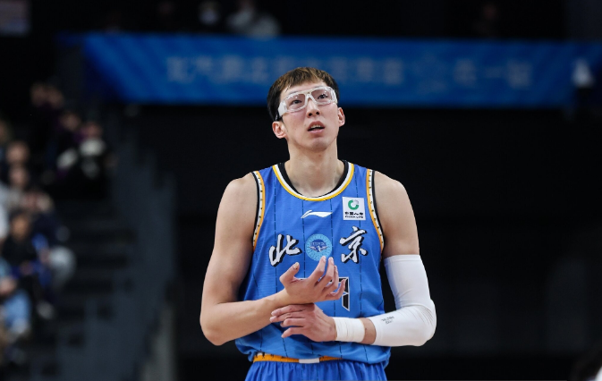 开云体育平台-CBA数据王出炉：外援5项第一 李添荣三分王周琦本土篮板王